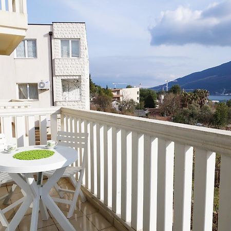 Apartment Begonia Of Kumbor Herceg Novi Exteriör bild