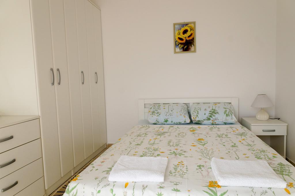 Apartment Begonia Of Kumbor Herceg Novi Exteriör bild